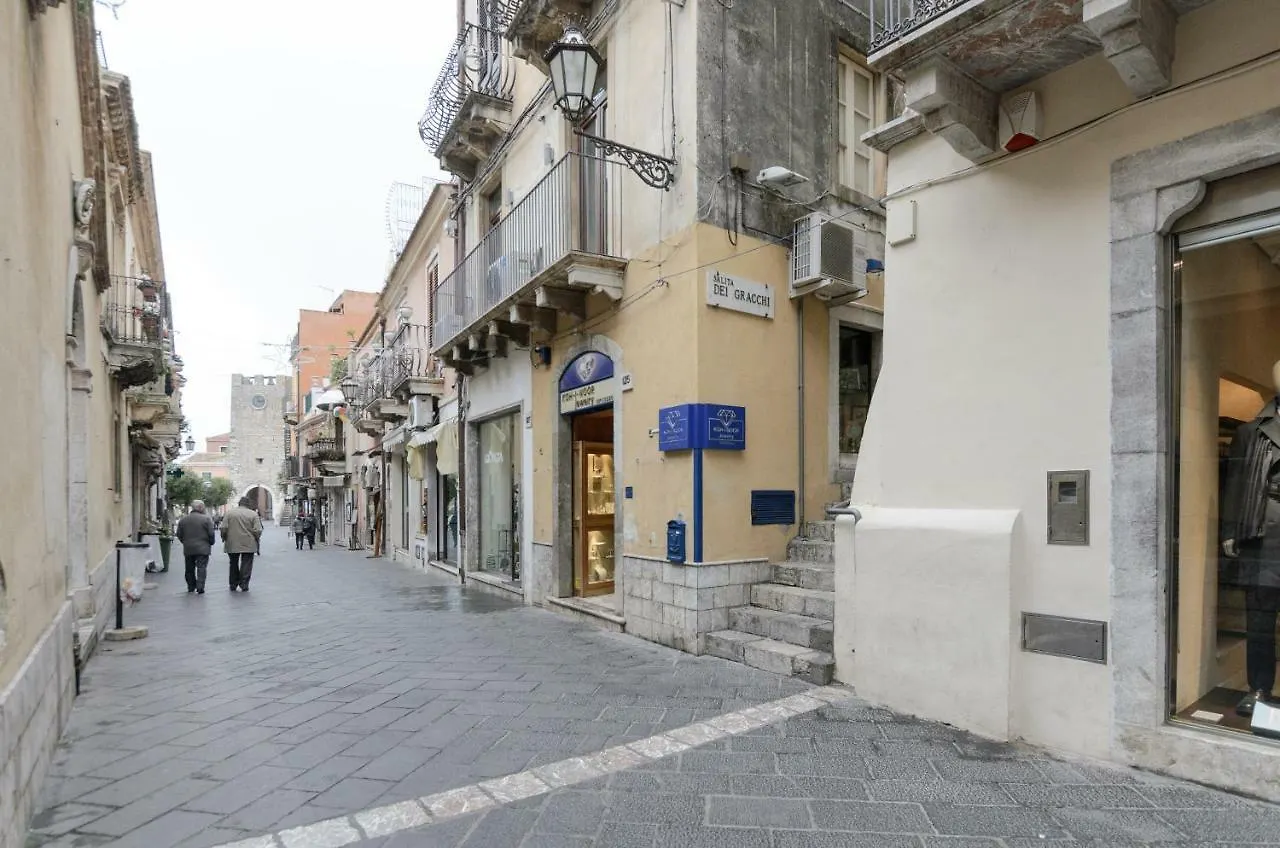Dreaming Taormina Apartment Italia