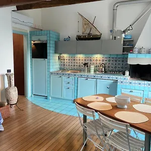 https://elegant-apartment-with-sea-view.hotelitalianriviera.com
